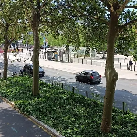 Studio Cosy Renove -Hyper Centre Grenoble, 1 Min Gare-Tram