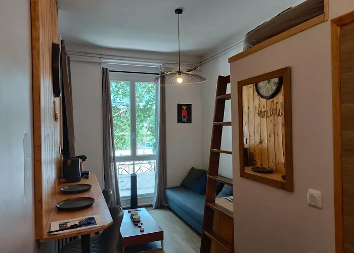 Апартаменты Cosy Renove -hyper Centre Grenoble, 1 Min Gare-tram Гренобль