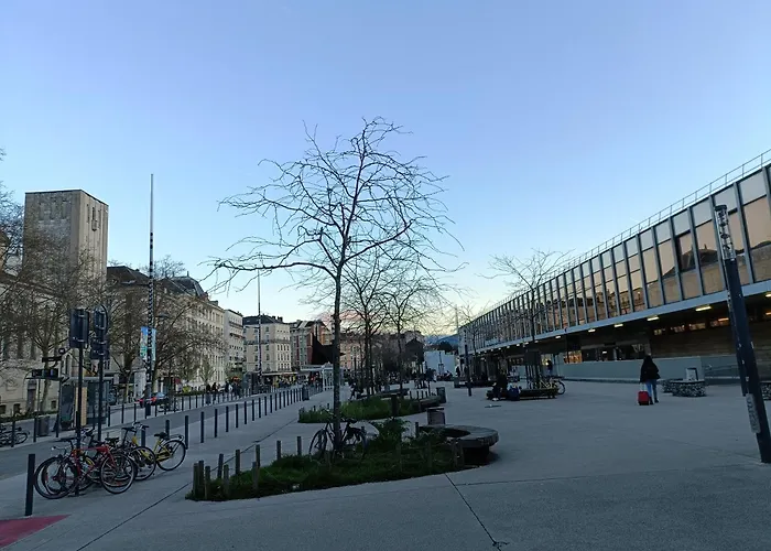 Lejlighed Cosy Renove -hyper Centre Grenoble, 1 Min Gare-tram Grenoble