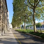 Cosy Renove -hyper Centre Grenoble, 1 Min Gare-tram アパート