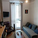 Cosy Renove -hyper Centre Grenoble, 1 Min Gare-tram *